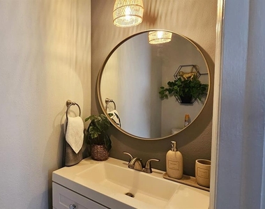 10213 N Ojus Drive - Photo Thumbnail 7