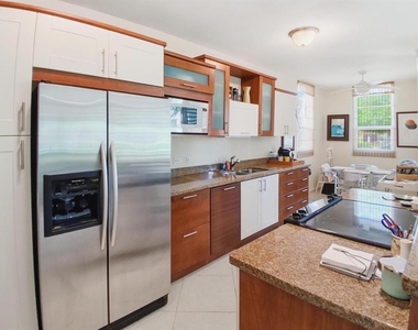 75 Ocean Drive - Photo Thumbnail 7