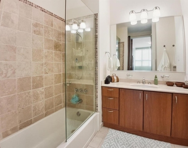 75 Ocean Drive - Photo Thumbnail 14