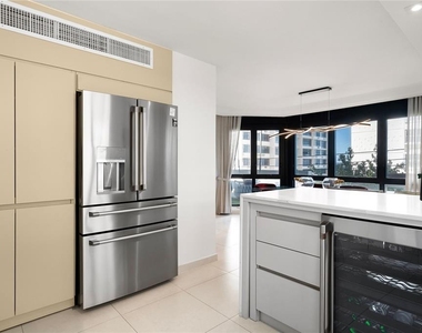 1510 Ashford Avenue - Photo Thumbnail 12