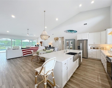 10224 Bay Lake Road - Photo Thumbnail 8