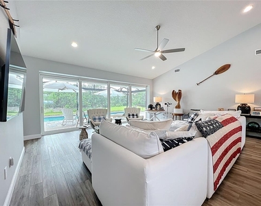 10224 Bay Lake Road - Photo Thumbnail 16
