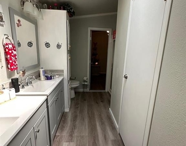 149 Jana Circle - Photo Thumbnail 10