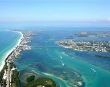 4242 Heron Way - Photo Thumbnail 20