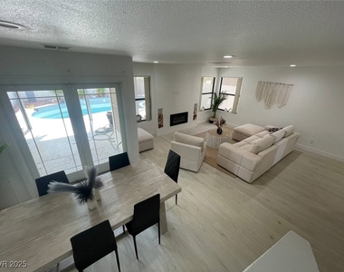 3004 Ocean View Drive - Photo Thumbnail 1