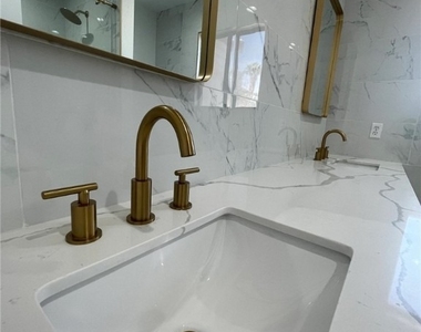 3004 Ocean View Drive - Photo Thumbnail 12