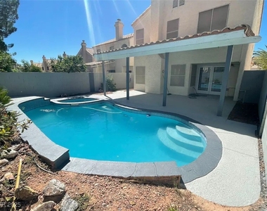 3004 Ocean View Drive - Photo Thumbnail 6