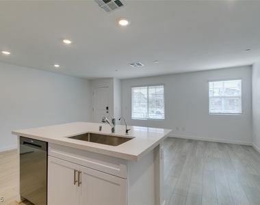 945 Jigglypuff Place - Photo Thumbnail 24