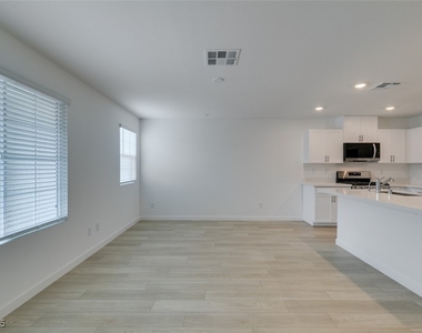 945 Jigglypuff Place - Photo Thumbnail 10