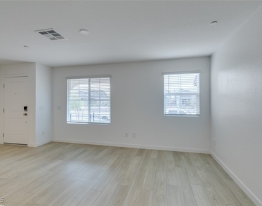 945 Jigglypuff Place - Photo Thumbnail 12
