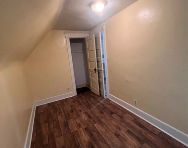 155 Willow Street - Photo Thumbnail 9