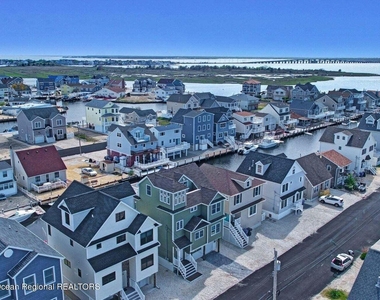 411 Harding Avenue - Photo Thumbnail 4
