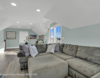 411 Harding Avenue - Photo Thumbnail 45