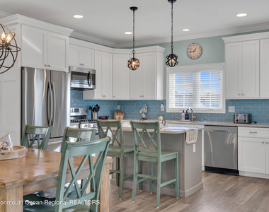 411 Harding Avenue - Photo Thumbnail 8