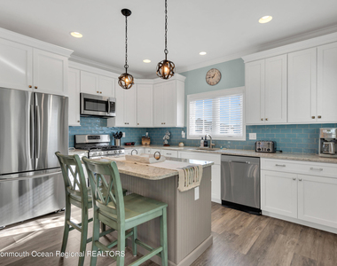 411 Harding Avenue - Photo Thumbnail 9
