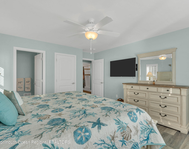411 Harding Avenue - Photo Thumbnail 37