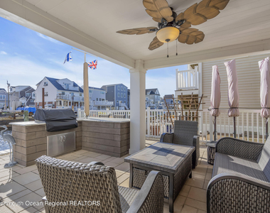 411 Harding Avenue - Photo Thumbnail 51