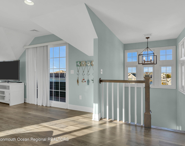 411 Harding Avenue - Photo Thumbnail 46