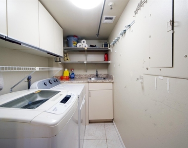 2480 Presidential Way - Photo Thumbnail 30