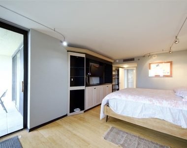 2480 Presidential Way - Photo Thumbnail 27