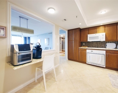2480 Presidential Way - Photo Thumbnail 14