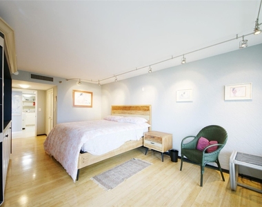 2480 Presidential Way - Photo Thumbnail 26