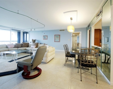 2480 Presidential Way - Photo Thumbnail 4