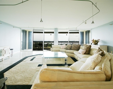 2480 Presidential Way - Photo Thumbnail 1