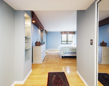 2480 Presidential Way - Photo Thumbnail 16