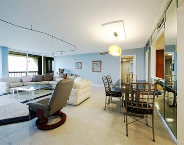 2480 Presidential Way - Photo Thumbnail 6