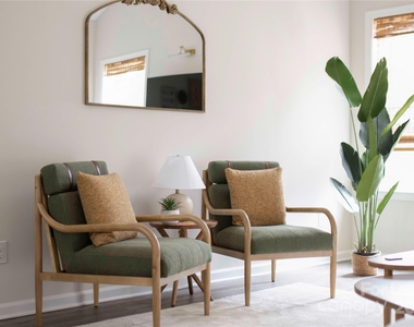 107 Robinson Street - Photo Thumbnail 6