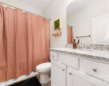 107 Robinson Street - Photo Thumbnail 37