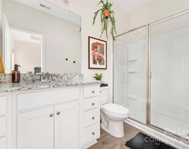 107 Robinson Street - Photo Thumbnail 42