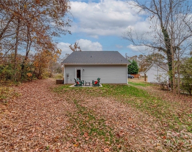 107 Robinson Street - Photo Thumbnail 25