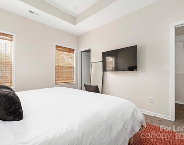 107 Robinson Street - Photo Thumbnail 27