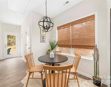 107 Robinson Street - Photo Thumbnail 32