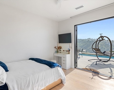 1515 Tahiti Avenue - Photo Thumbnail 28