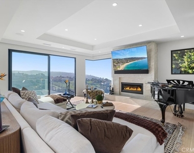 1515 Tahiti Avenue - Photo Thumbnail 10