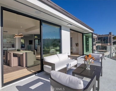 1515 Tahiti Avenue - Photo Thumbnail 15