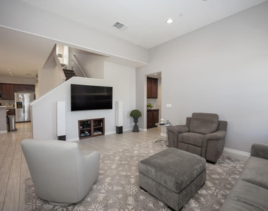 52298 Rosewood Lane - Photo Thumbnail 6