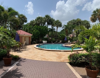 49 Uno Lago Drive - Photo Thumbnail 14