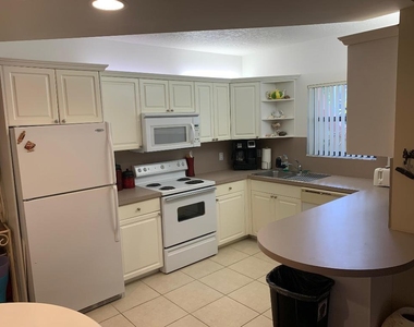 49 Uno Lago Drive - Photo Thumbnail 3