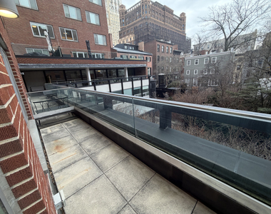 Columbia Heights - Photo Thumbnail 9
