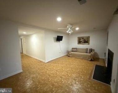 11598 Overleigh Drive - Photo Thumbnail 11