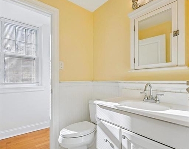 5449 Ridge Avenue - Photo Thumbnail 14