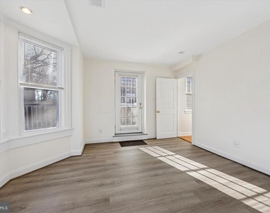 5449 Ridge Avenue - Photo Thumbnail 11