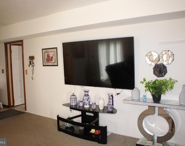 219 Meadow Drive - Photo Thumbnail 36