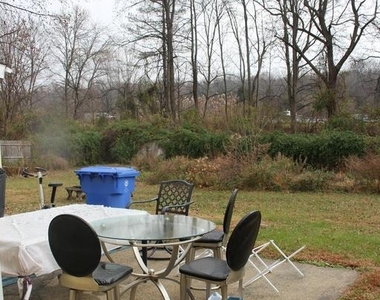 219 Meadow Drive - Photo Thumbnail 25