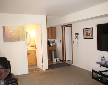 219 Meadow Drive - Photo Thumbnail 37