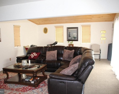 219 Meadow Drive - Photo Thumbnail 30